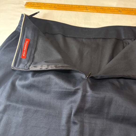 Elegant Alain Manoukian Skirtsuit - black with white trim - Size 44 - Picture 8 of 16